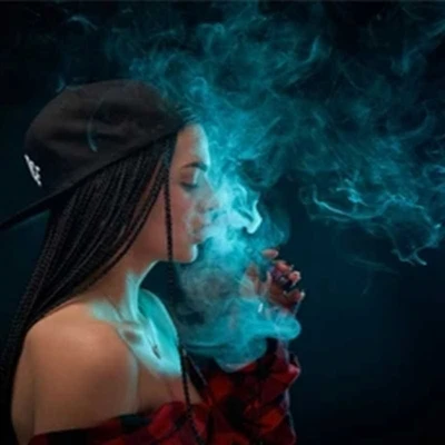 فرانس میں ڈسپوزایبل ای سگریٹ پر پابندی کا اطلاق ستمبر کے آخر سے ہوگا۔