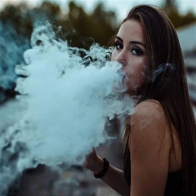ای سگریٹ پیتے وقت آپ کو کھانسی کیوں آتی ہے؟